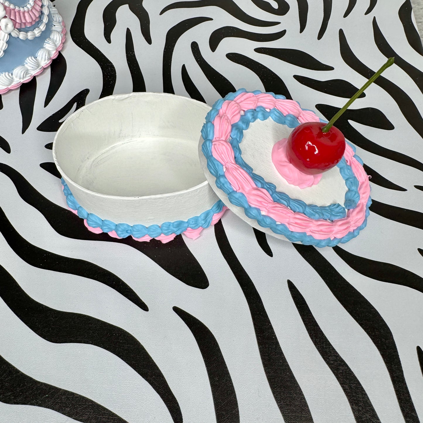 Vintage Mini Fake Cake Heart Jewelry / Trinket Storage Box