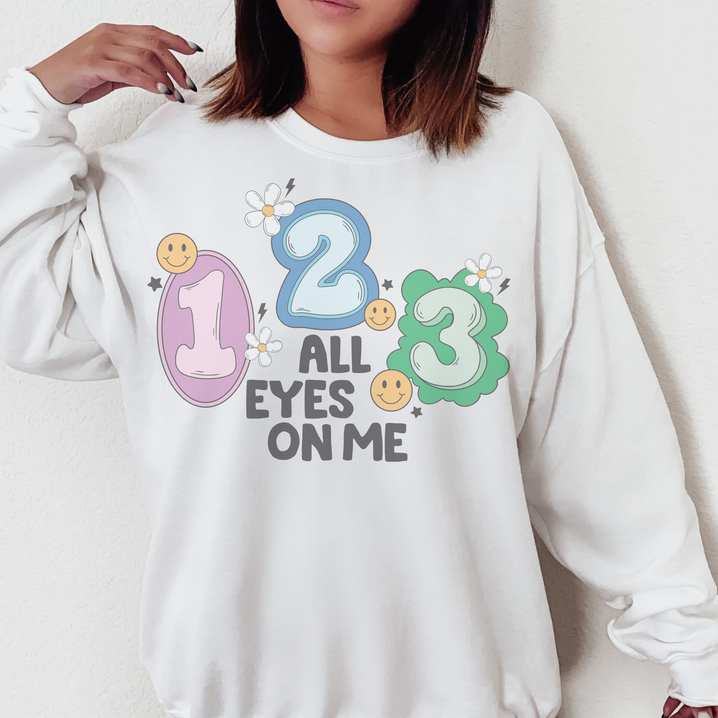 123 All Eyes on Me Retro Sweatshirt or T Shirt