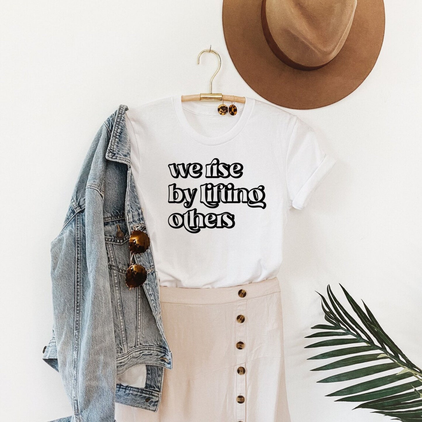 Inspiring Tee | Lift Others