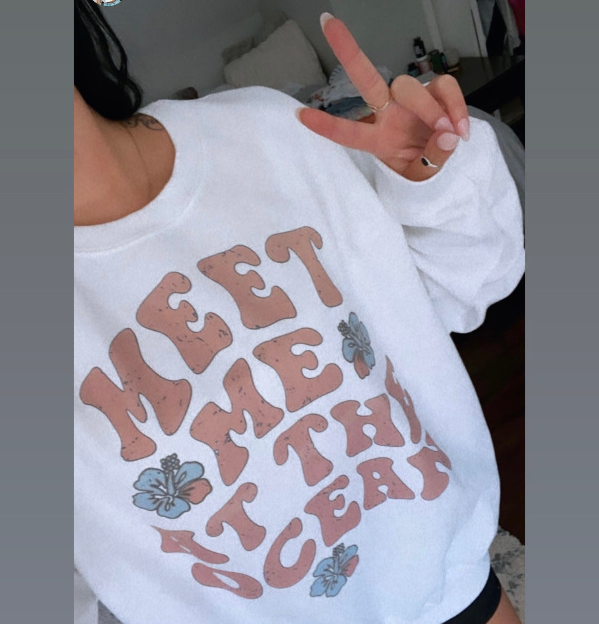 Meet me at the Ocean Retro Sweatshirt